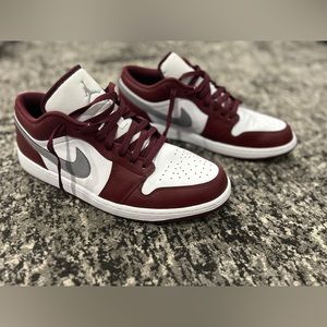 Air Jordan 1 Low Cherrywood Red/Cement Gray
